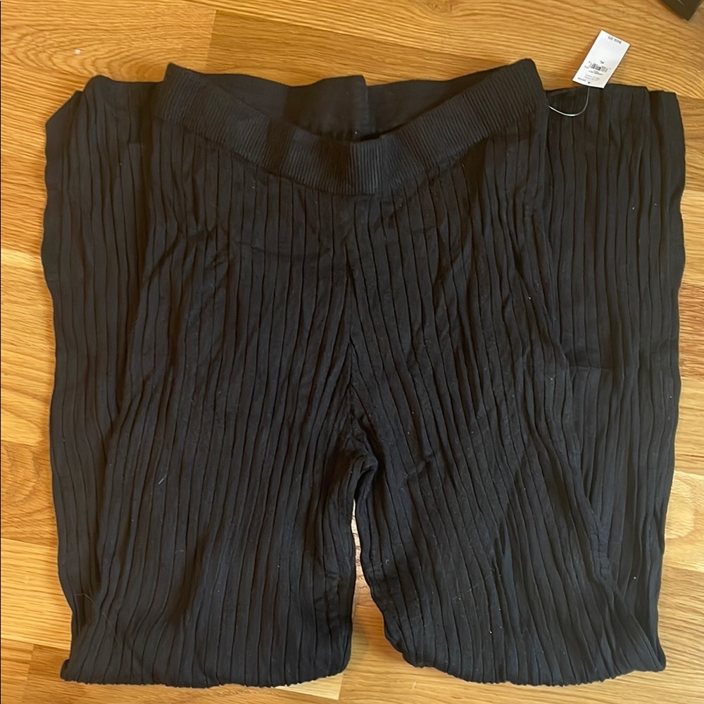 Black Pleated Pants